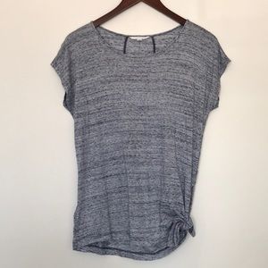 🔻Sold🔻Athleta Medium Heathered Side Tie Tee